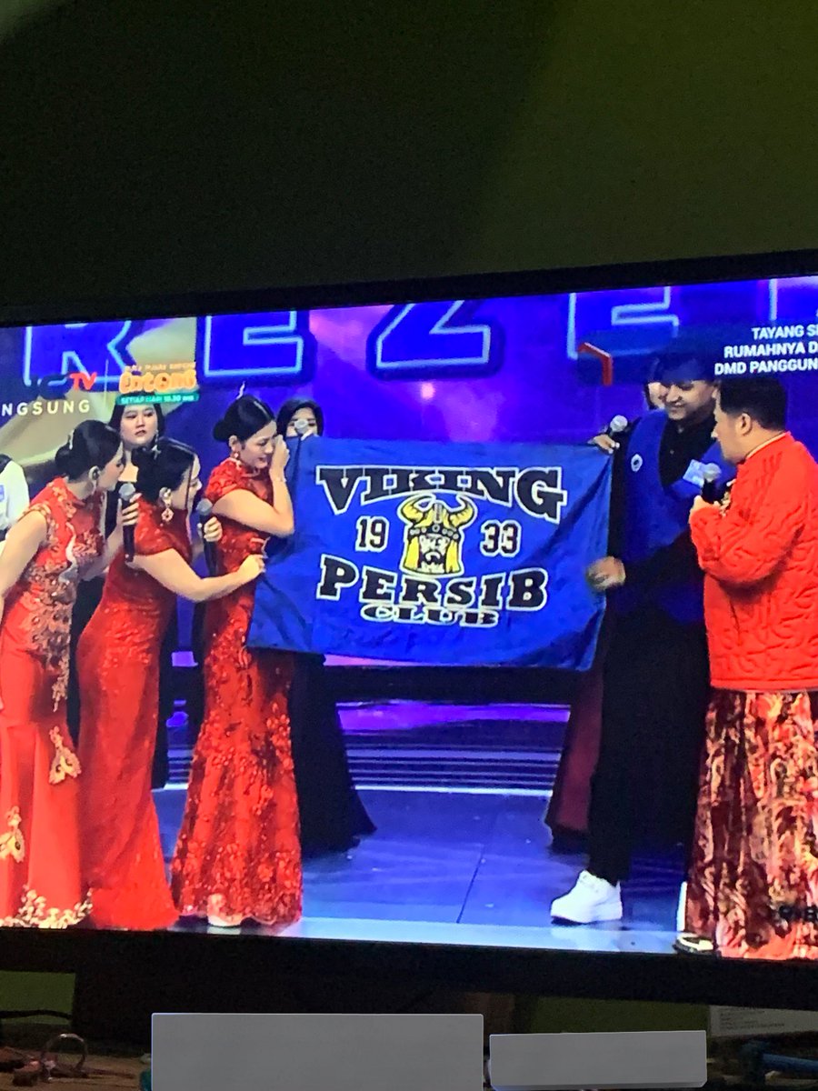 Sengaja banget dia bawa ini udah disiapin di sakunya😭