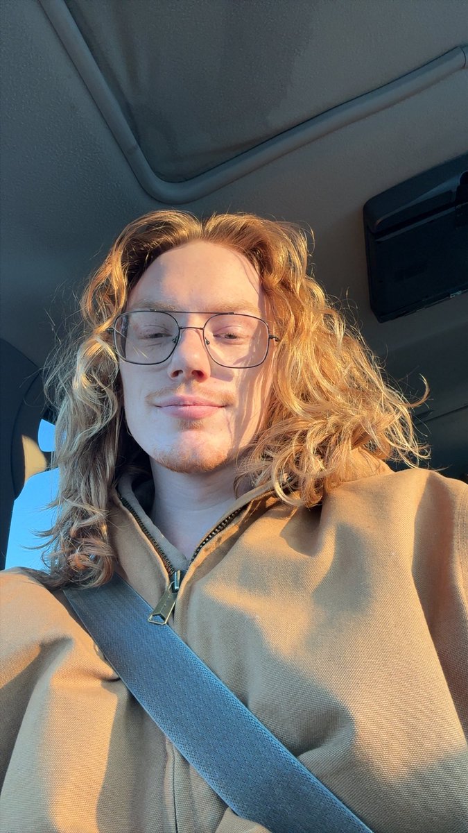 BCDJAD's tweet image. steal me away from my work