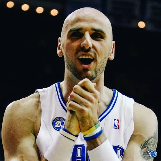 Gutek_z_poligon's tweet photo. HBD to our Polish finnest @MGortat!
#MarcinGortat #Gortat #PolishHammer #PolishMachine #Magic #PureMagic #Suns #RallyTheValley #SunsUp #Wizards #ForTheDistrict https://t.co/nu0AURcsVJ
