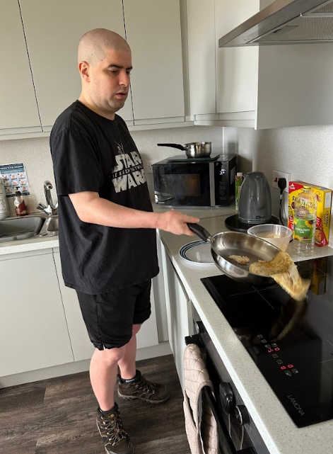 CascadeStiles's tweet photo. Flipping brilliant Andrew! 🥞
So much fun making and flipping pancakes today #autism #autismawarenes #inclusion #pancakeday #Cooking #homemade #HealthyLiving https://t.co/kT59oPAWJ7