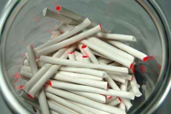 SolihullUpdates's tweet image. Who pretended to ‘smoke’ with these? 😆 🚬🍬#ChildhoodMemories #HalfTerm #Solihull