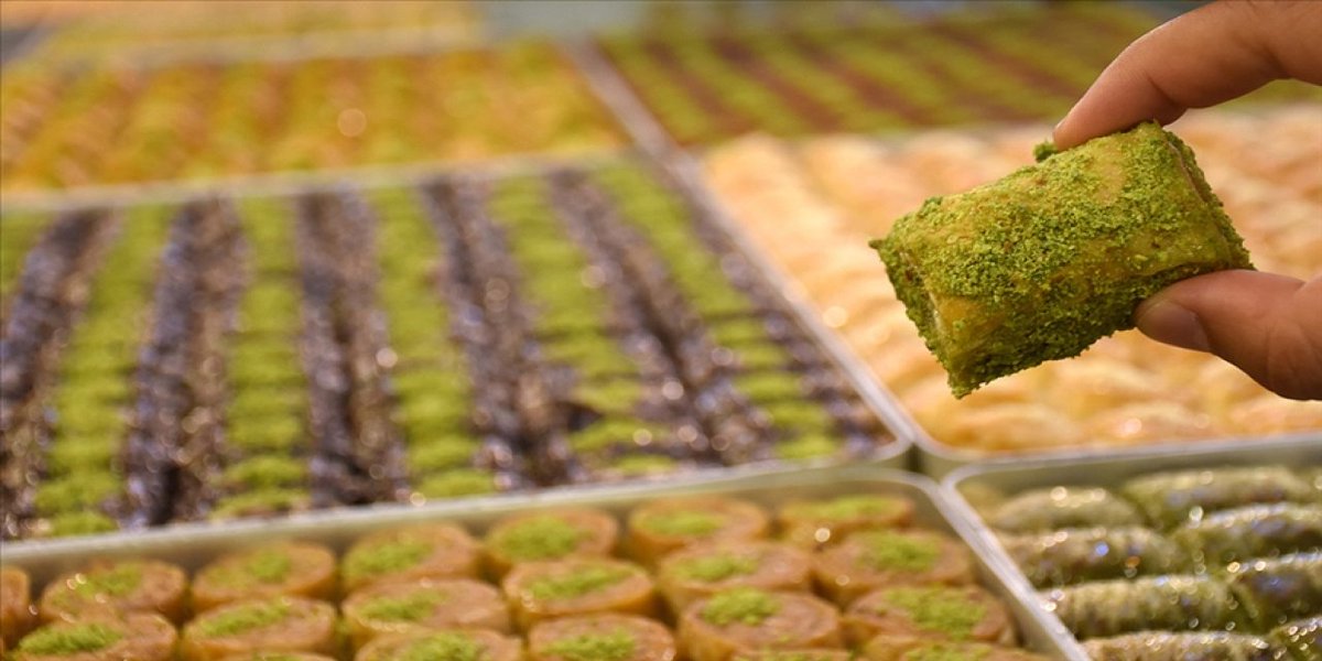 Baklava ve tatlı üreticileri fiyatları sabitledi dengegazetesi.com.tr/baklava-ve-tat… <a href="/dengegazetesi/">Denge Gazetesi</a> aracılığıyla