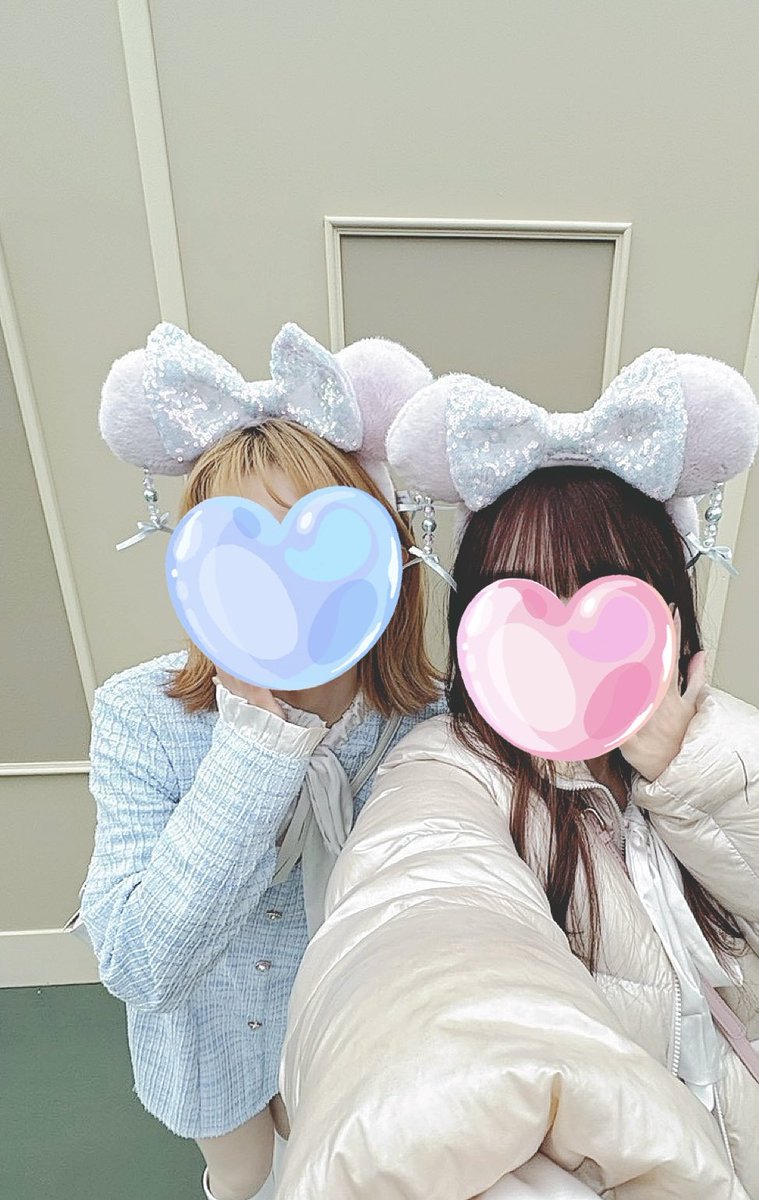 lu_na_p's tweet photo. Dハロぶりの陸インでした！
お友達とおそろいした❣
基本食べてばっかりだったけど楽しすぎた🎶 https://t.co/8Vbb8tMxss