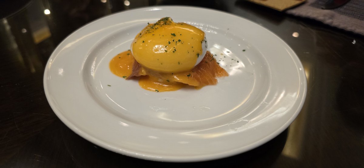 Luxury Stays for Less tweet media