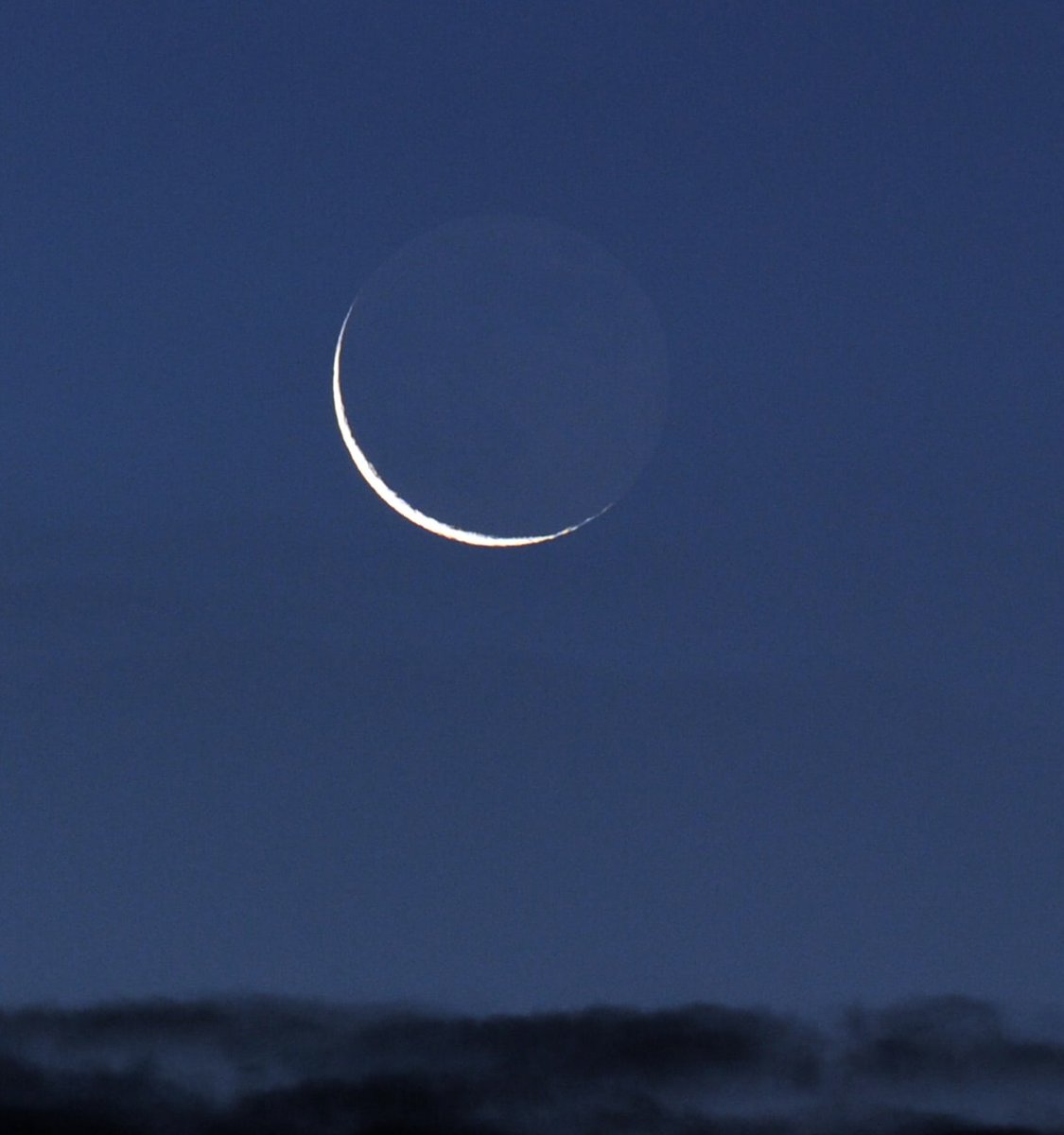الآن...
عاجل...

ثبوت رؤية هلال شهر رمضان في مرصد تمير وبانتظار الإعلان الرسمي من المحكمة العليا.