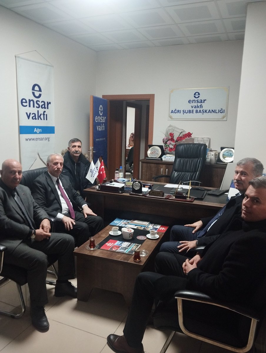 Ensar Vakfı’nın Ağrı şubesi, Ağrı İbrahim Çeçen Üniversitesi AİÇÜ Rektörü sn.<a href="/ProfGulcin/">Prof. Dr. İlhami Gülçin</a>  ağırladı
Gerçekleşen ziyarette üniversite ile sivil toplum kuruluşları arasındaki iş birliği imkânları ele alındı. Ziyaretlerinden dolayı kendilerine şahsım ve vakfımız adına teşekkür ederim