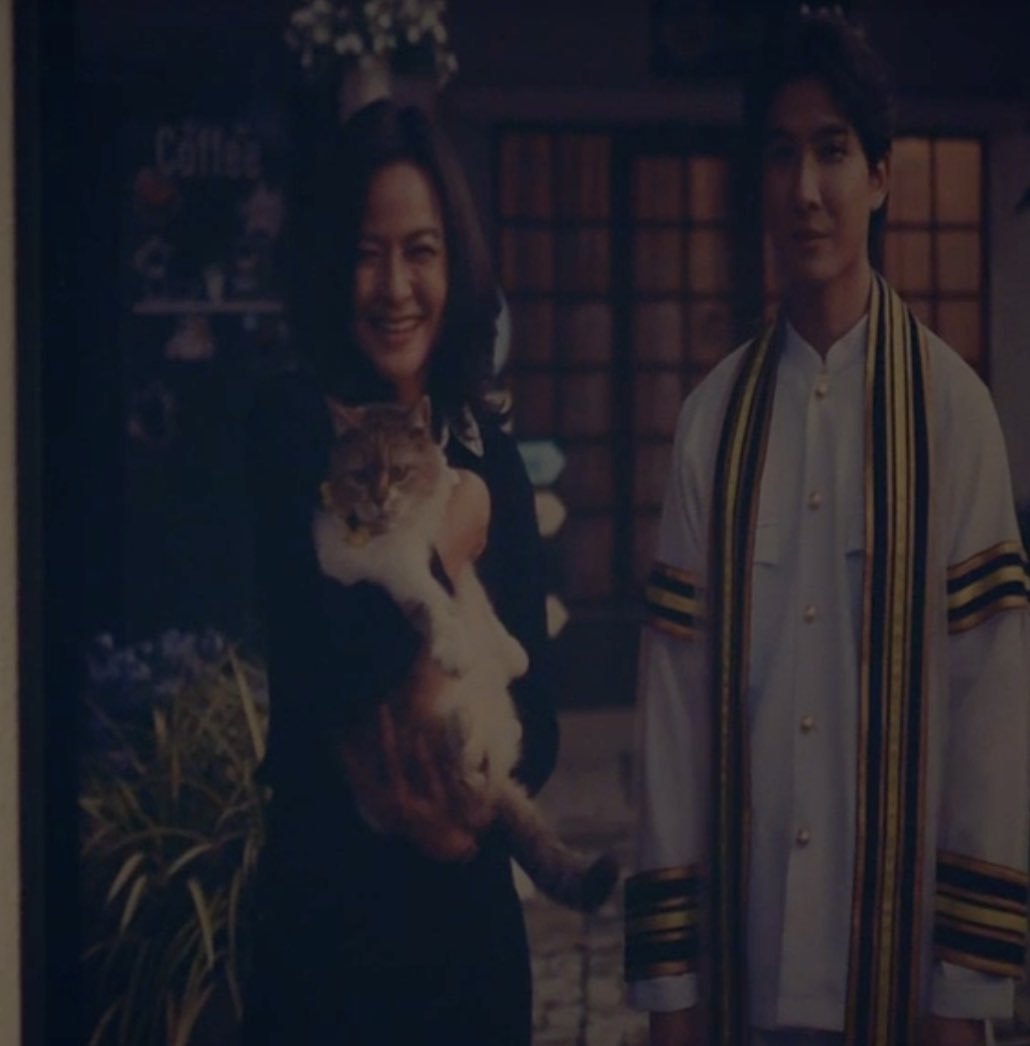 TingParPai's tweet image. จะขาดใจ ใจจะขาด 🥺
เลโอก็รักเจ๊เหมียวมากจริงๆ คนที่ส่งเงินให้เลโอได้เรียนต่อจนจบ แล้วตัดภาพไปที่ลิ๊งซ์มีรูปรับปริญญากับเจ๊เหมียว แต่เลโอไม่มีโอกาสนั้นเลย ทำไมทักอย่างมันสายไปหมด 😭

#satangks 
#CatForCashEP5