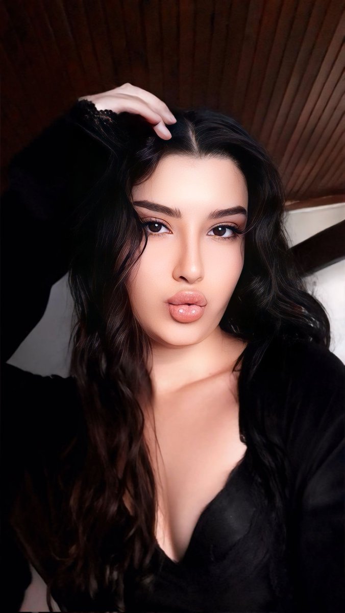 wmelisbadee's tweet photo. 🖤 https://t.co/fbWC2oP4KU
