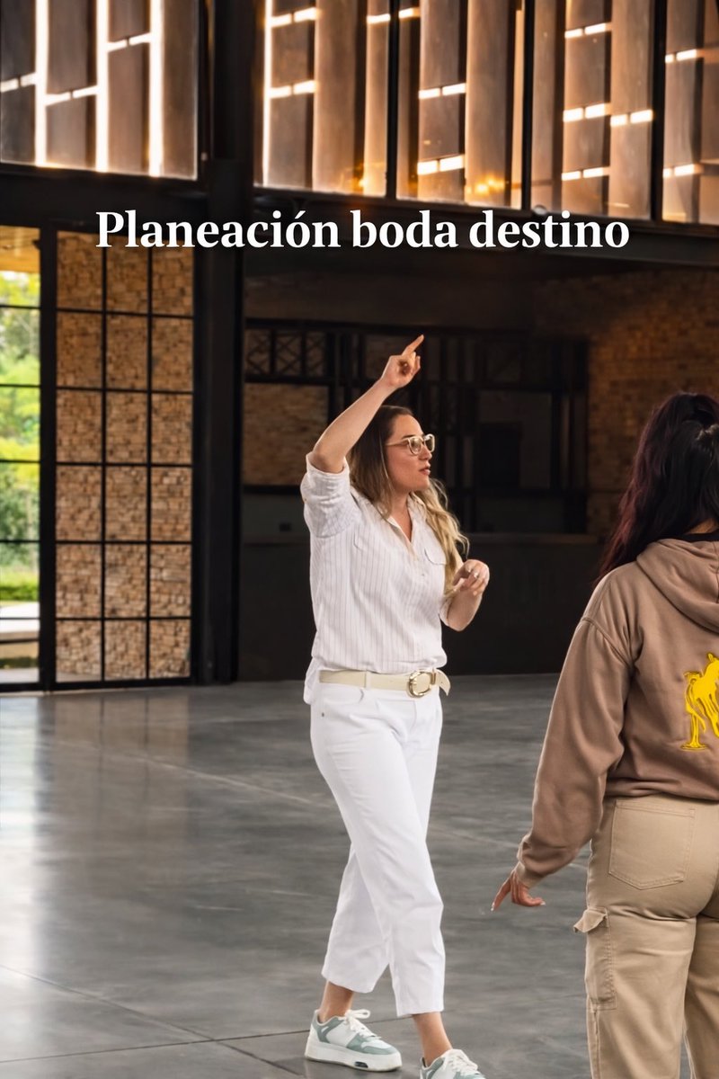 GraciayMilagros's tweet image. 💍✨ ¿Sueñas con una boda que todos recuerden?

Descubre cómo las parejas están creando bodas de lujo y experiencias únicas (sin gastar de más).

👉 Inspírate y 📩 Escríbeme en Instagram para diseñar la tuya: instagram.com/graciaymilagro…

#Bodas #WeddingPlanner #BodaDestino #AmorReal