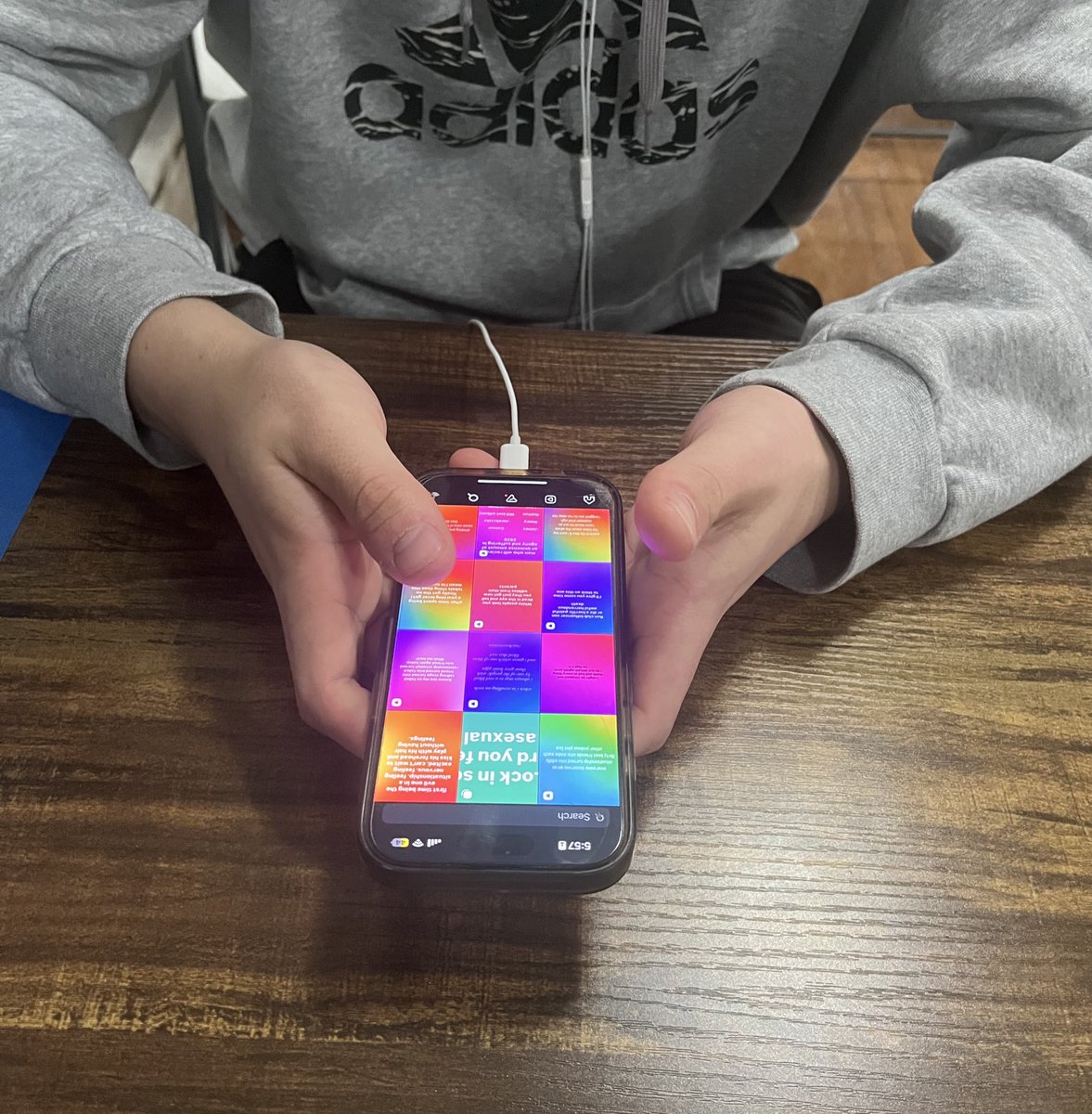 JJwiththeshifts's tweet image. My buddy’s explore page #dude