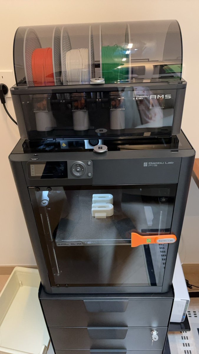 helloprim2001's tweet photo. @Koki_Shimazu Koki-San, I have a same 3D printer with U 😀 https://t.co/ZGkTfhw2mD