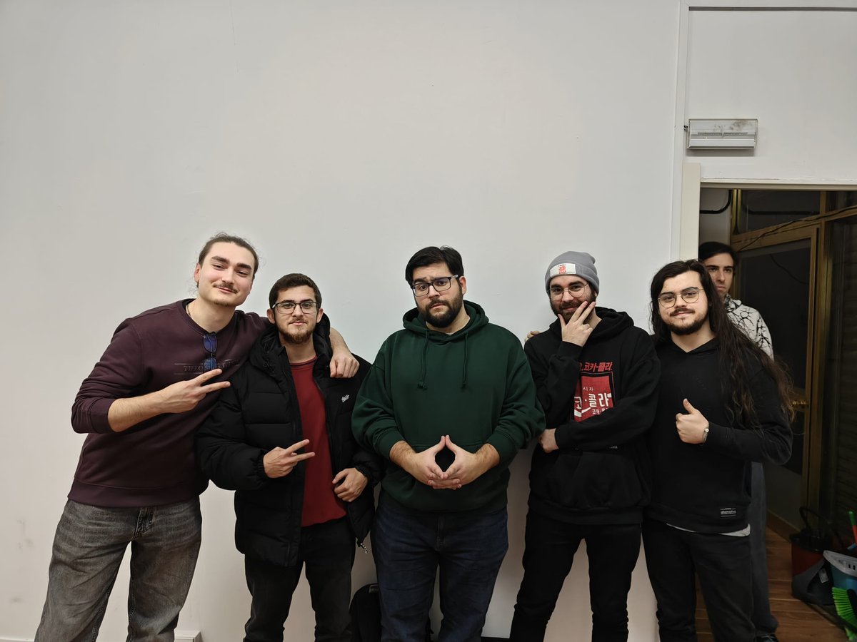 Smash Sevilla ❤️ tweet media