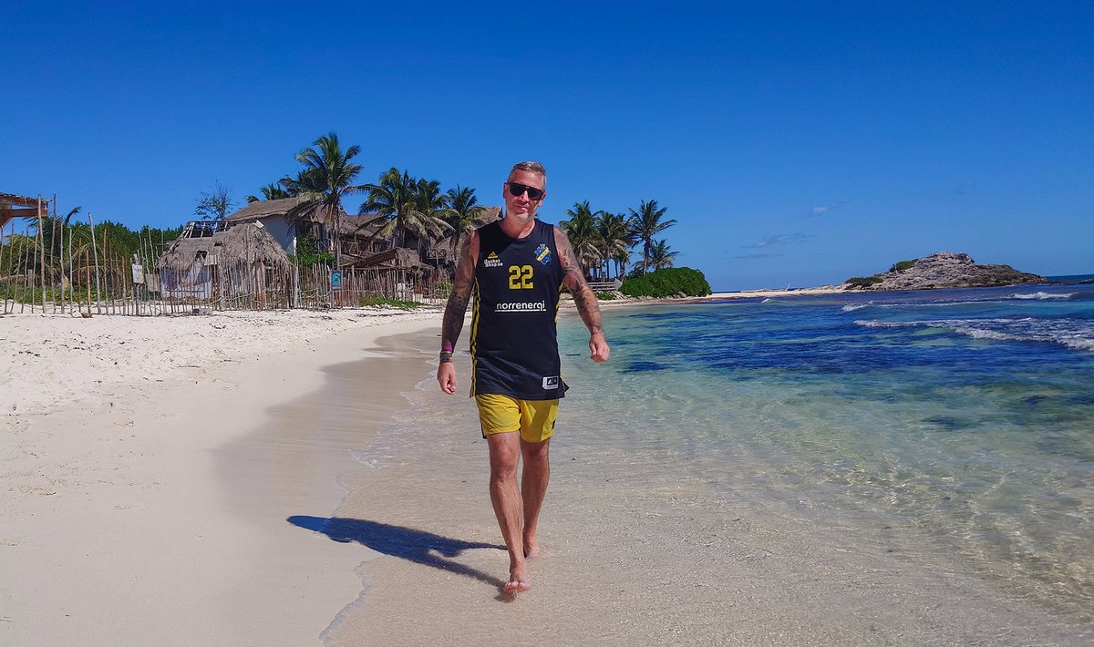 joakimhall's tweet image. Chichén Itzá var turistigt och relativt dyrt, med mexikanska mått mätt. Men nu är det avklarat. #Mexiko #ChichenItza