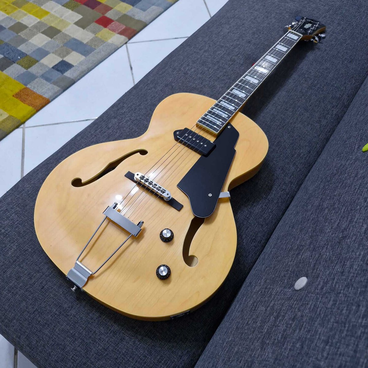 MattManente's tweet photo. Just because I took this picture for a project a while back and I really like it! This guitar is a @groteguitar that I used to record half of my upcoming album "Lamentations for Solo Guitar". So far I've really enjoyed playing with this guitar! https://t.co/xx7velfGYb