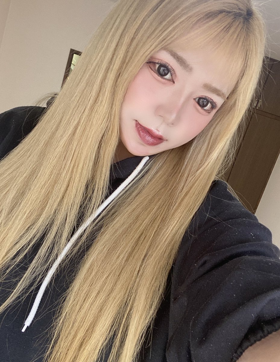 nnmyost's tweet photo. そういえば宮城来てます！！！！
一週間で！！
今日で残り5日間だったんだけど
土曜までの出勤��ので
日付変わったら残り4日間🥺🥺🥺(笑)
よろしくお願いします😎❤️

仙台は今回行きませーん😭🥺 https://t.co/ETd51TRRdN
