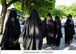 Prohibición / Libertad

By el Gobierno más feminista