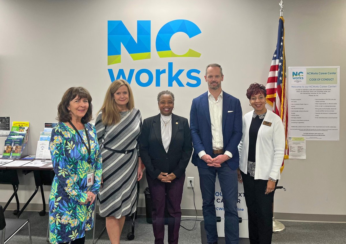 Last week, North Carolina Department of Commerce Secretary Lee Lilley visited the #NCWorks Career Center in Rocky Mount, alongside NC Senator <a href="/KandieSmithNC/">Kandie Smith</a> (of District 5, Edgecombe &amp; Pitt counties). (1/3)