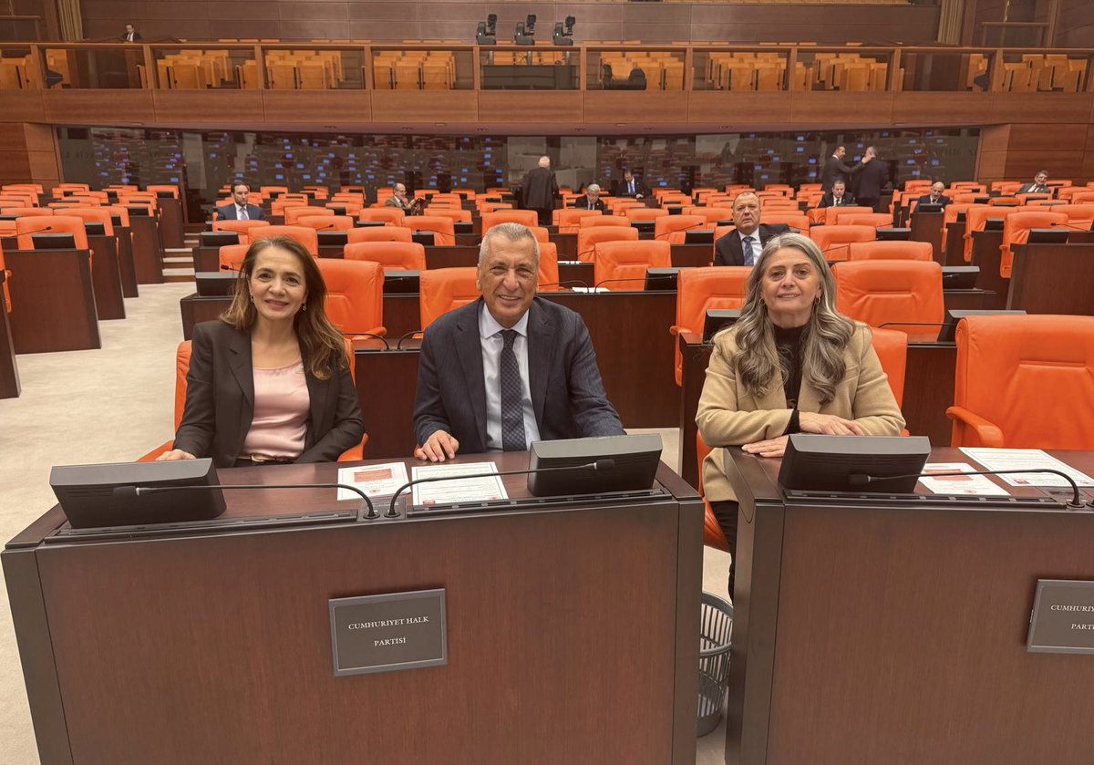 📍TBMM

TBMM Genel Kurulu’nda çalışmalarımızı sürdürüyoruz. 

Kademeli emeklilik bekleyenlerin, yardımcı hizmetler sınıfının, staj ve çıraklık sigortası mağdurlarının, atama bekleyen diş hekimleri ve sağlık personelinin, cezaevlerinde insanlık dışı koşullarda yaşam mücadelesi