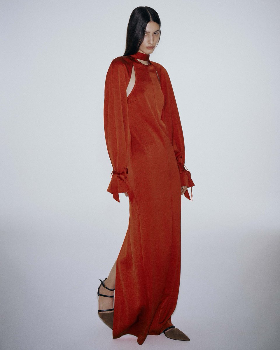 Nanushka tweet media