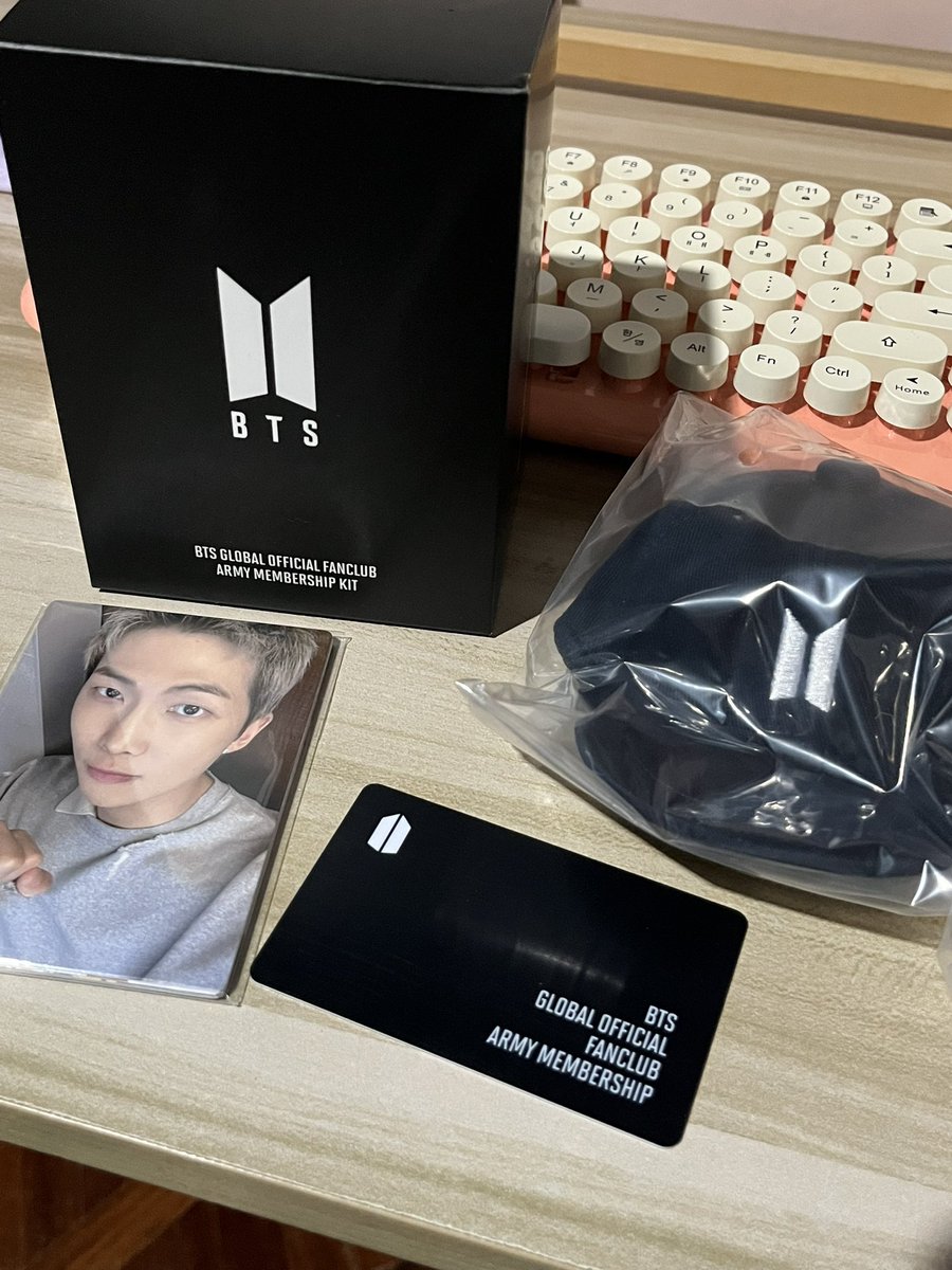 jooniescart's tweet photo. vvvvv late post 😭 but tysm for these! rlly appreciate kasi super accomodating talaga and long dops! appreciate u so much for the super duper safe packaging as well 💜 #MCartfeedback https://t.co/DxgWJyKEZl