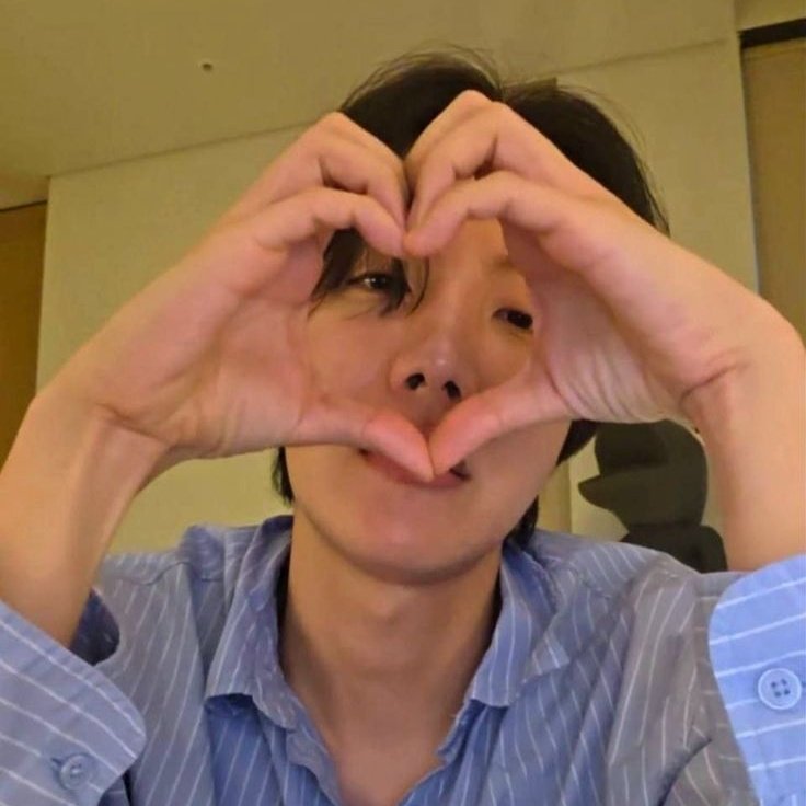 Happy Birthday ka p'jay 💚🐿️
ขอให้พี่เจย์มีสุขภาพแข็งแรงตลอดทั้งการทัวร์รอบนี้ ขอให้จักรวาลเติมเต็มความน่ารักให้ชีวิตพี่ทุกวัน ขอให้เจอคนที่น่ารักเหมือนตัวพี่เอง ขอให้พี่ได้กินของอร่อย ๆ นอนหลับฝันดีทุกคืน 💪🏻🌙  ความโชคดีขอให้ 99 เปอร์เซ็นต์เป็นของพี่ รักพี่เจย์ทุกวันเลยนะ