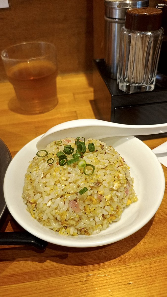 oopartsikeda's tweet photo. チャンポンと半チャーハン https://t.co/P2Om76n9OC