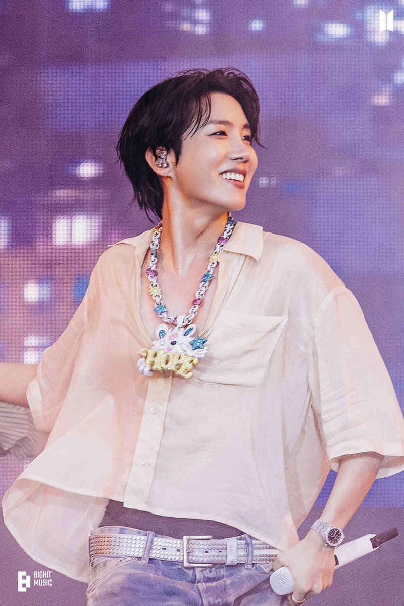 다정이 사람으로 태어나면 우리 호비 
사랑이 뚝뚝 흐르는 
소중한 우리 호비의 생일을 너무너무 축하해요🎂🍰🧁🎉💜

#HOBIDAY
#HAPPYJHOPEDAY
#HAPPYBIRTHDAYJHOPE
#To_Be_Continued_218
#HOBIDREAMS2026
#WithjhopeAlways

#jhope #제이홉 #방탄소년단제이홉