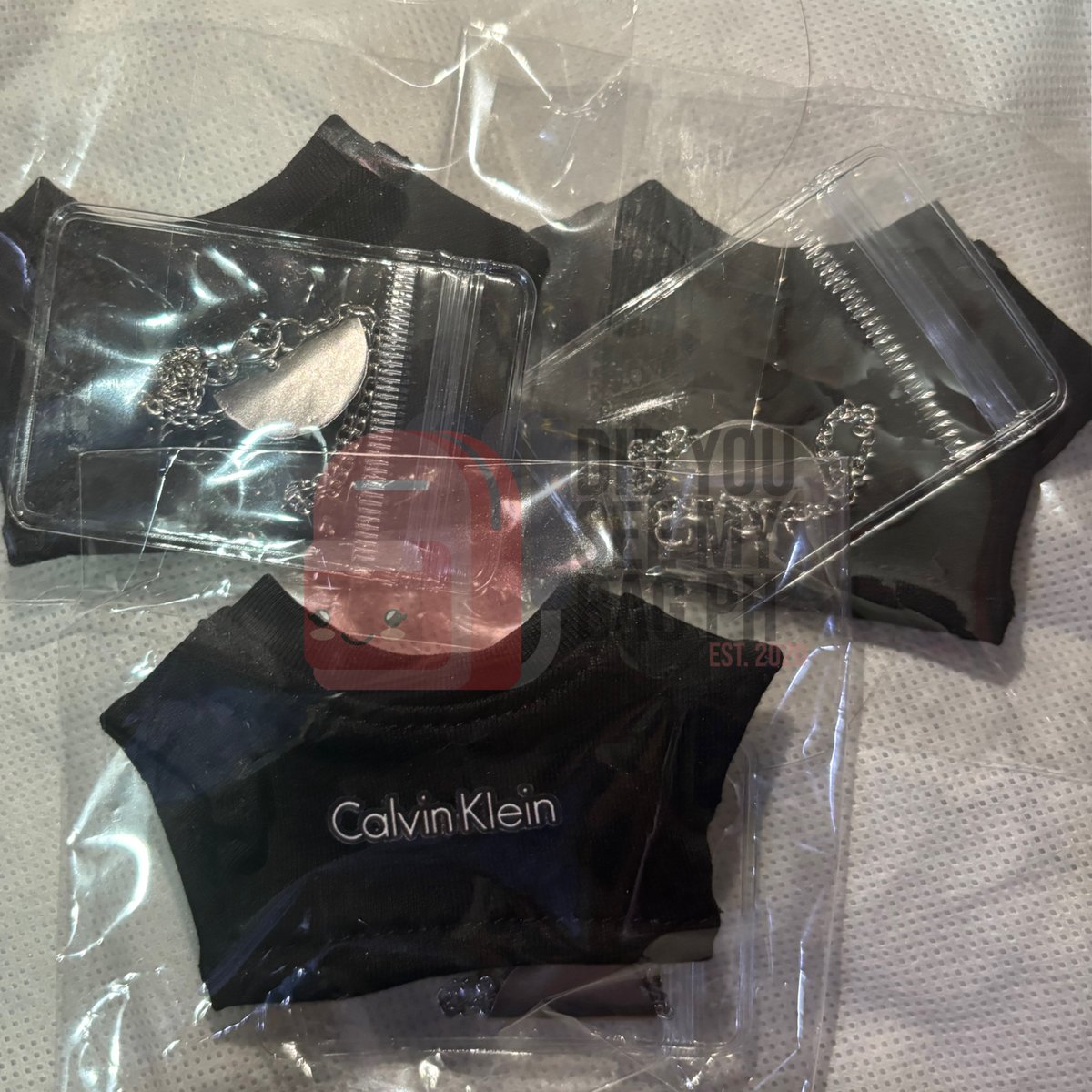 diduseemybagph's tweet photo. @jkjm_bella GO 560 - JK CK shirt + taco necklace
GO has safely arrived! ๊ฐ์ฌํฉ๋๋ค @jkjm_bella ๐
@momsie12061017 @chilsMD @iamravenwitch84
Pls DM me if you did not receive a shipping email yet :)
Thank you very much for your support and patience!๐
#PHBagCheck
#PHWhatsInMyBag https://t.co/BGs1cvZZK1