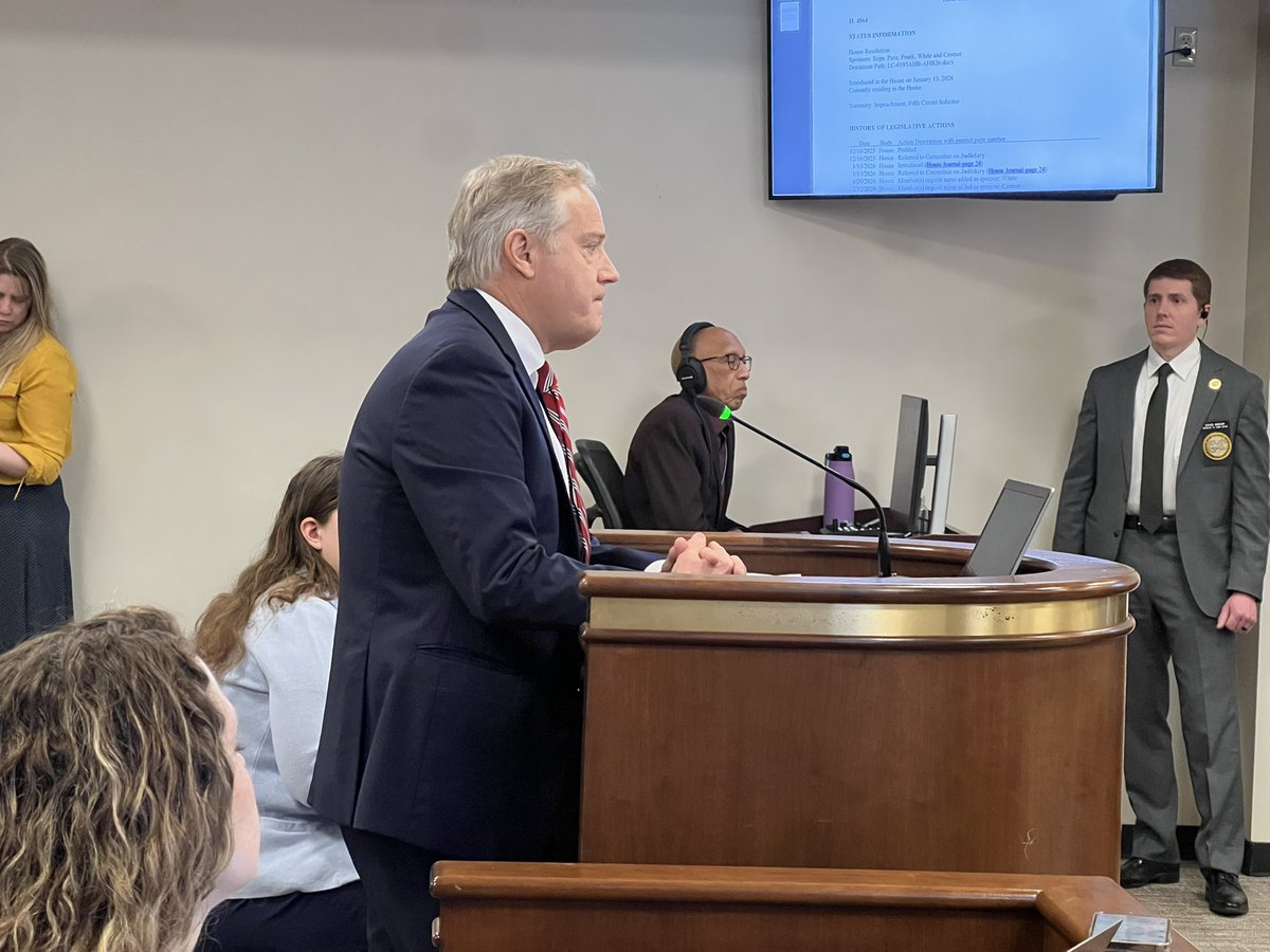 MegGonyo's tweet photo. Testimony is being heard now for a bill that looks to impeach Solicitor Byron Gipson 

The Chairman of the S.C. Prosecution Commission, Solicitor Stone says this effort is “unprecedented” and warns it could turn the justice system into a “popularity contest” https://t.co/uuZJUnzaFy