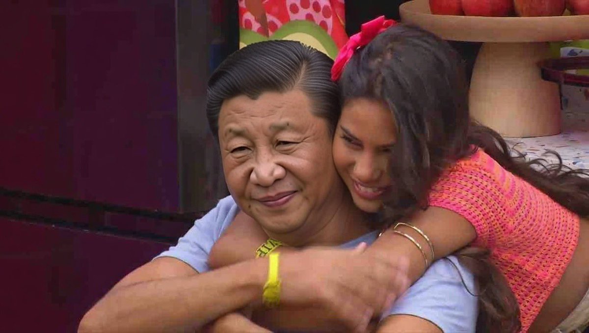 SE DECLAROU! ❤️

Xi JinPing confessa estar apaixonado por Gabriela: “你将成为中国的女王”

“Não entendi”, responde Gabriela.

#BBB26
