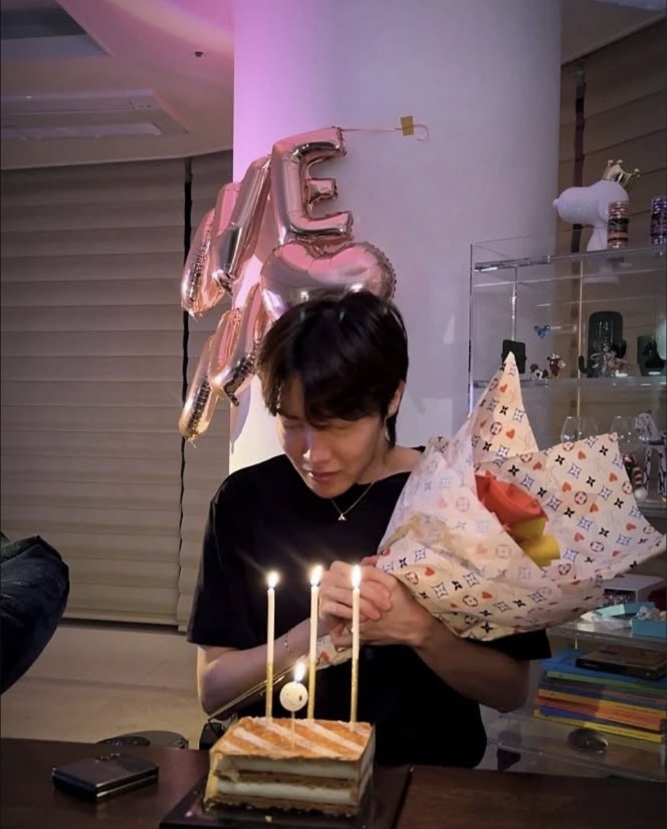 제이홉 생일축하해 🎉 
오늘 진짜 세상에서 제일 행복해야해❤️❤️❤️❤️❤️❤️❤️❤️❤️❤️❤️사랑해🩷🩵

#제이홉의하루가_사랑으로가득하길
#제이홉_생일복_많이받아
#HAPPYJHOPEDAY
#To_Be_Continued_218
J-HOPE’S SWEETEST BIRTHDAY
HAPPY HOBI DAY