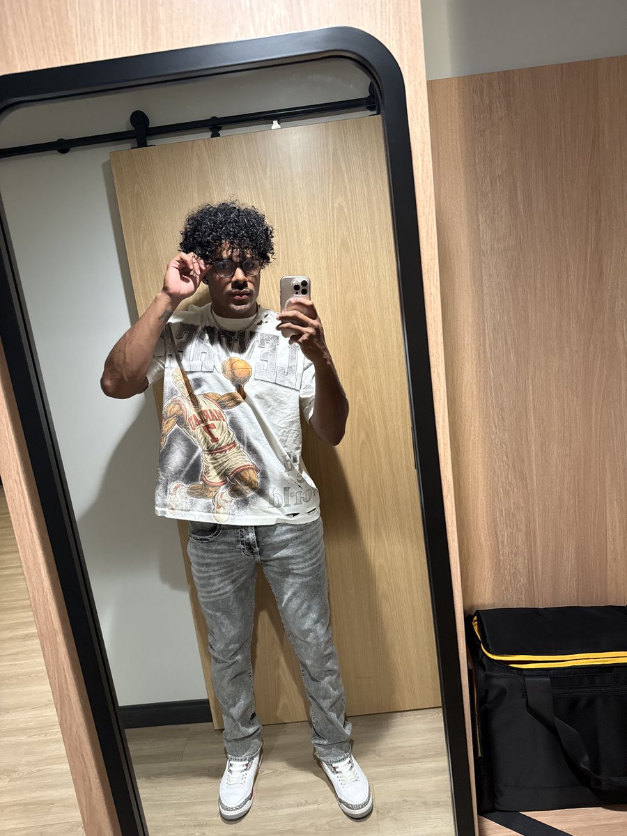 𝙏𝙖𝙧𝙖𝙣𝙘𝙚 tweet media