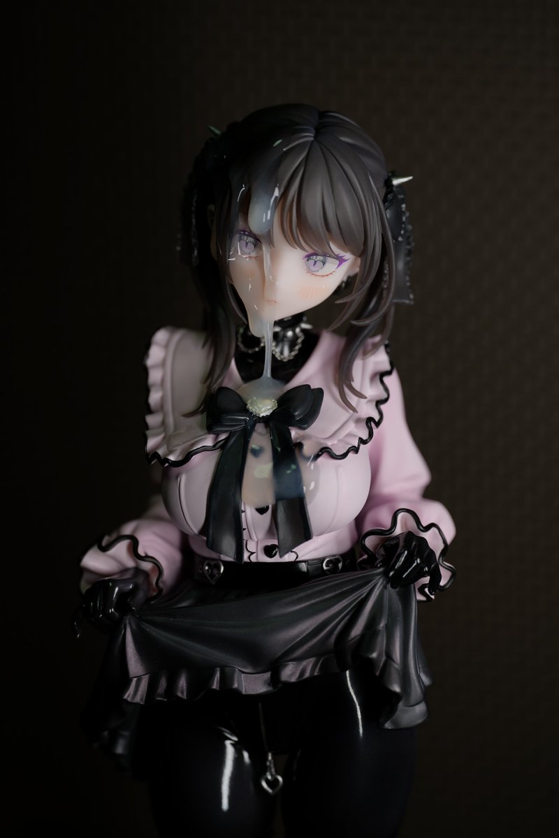 madakime_'s tweet photo. こっちにも
スカートに溜まってたの手持ちだとブレ過ぎてうまく撮れなかった
#フィギュアぶっかけ https://t.co/KgjAvBYZgw