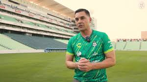 De la Garza tweet media