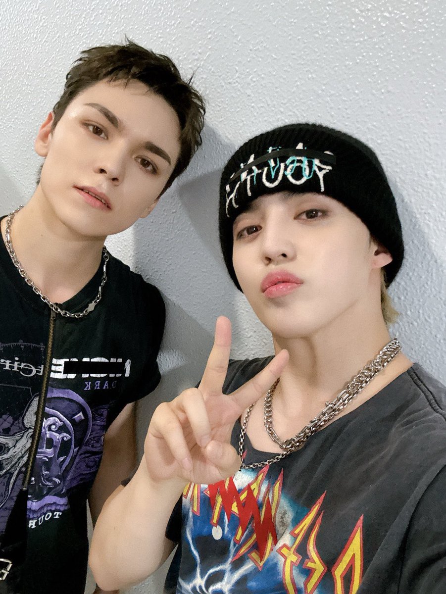 happy birthday dokyeom and vernon! 🩶