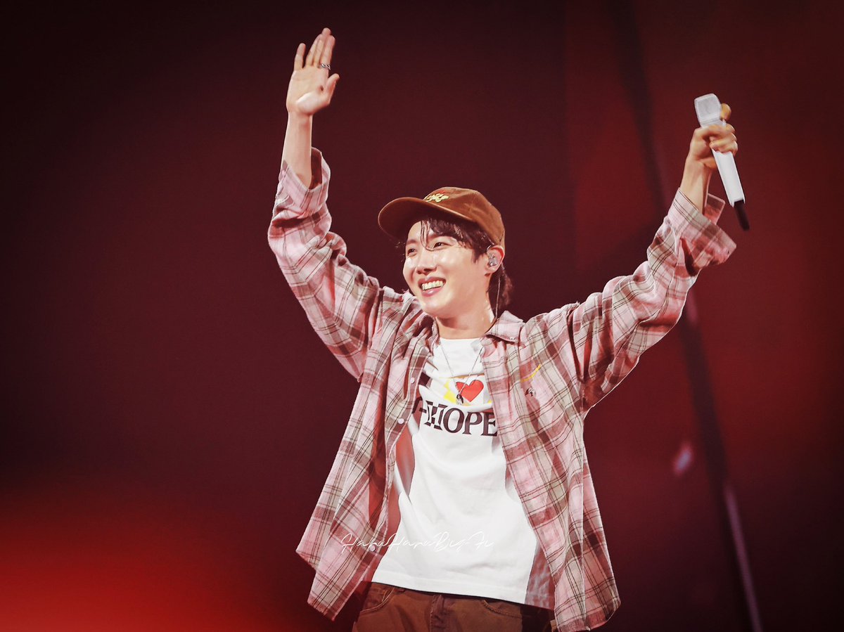 우리 호비 생일 축하해!!
호비처럼 사랑스런 하루 보내어💕

#제이홉의하루가_사랑으로가득하길
#제이홉_생일복_많이받아
#HAPPYJHOPEDAY
#To_Be_Continued_218
J-HOPE’S SWEETEST BIRTHDAY
HAPPY HOBI DAY