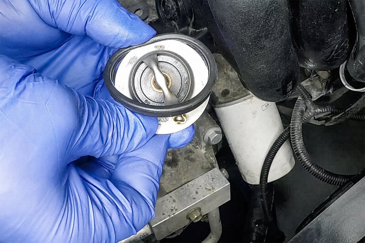 HaynesManuals's tweet image. (🇬🇧) Heating letting you down on icy mornings? Your car’s thermostat or coolant could be to blame. Fix it fast before the commute becomes a frostbite test! ⇢ uk.haynes.com/blogs/tips-tut… 🚗🔧

#HaynesManual #HaynesShowsYouHow #tuesdaytip #ukweather