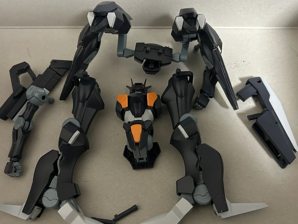 ファラクト エアブラシ塗装完了〜あとは細かいこと筆塗りしてデカール