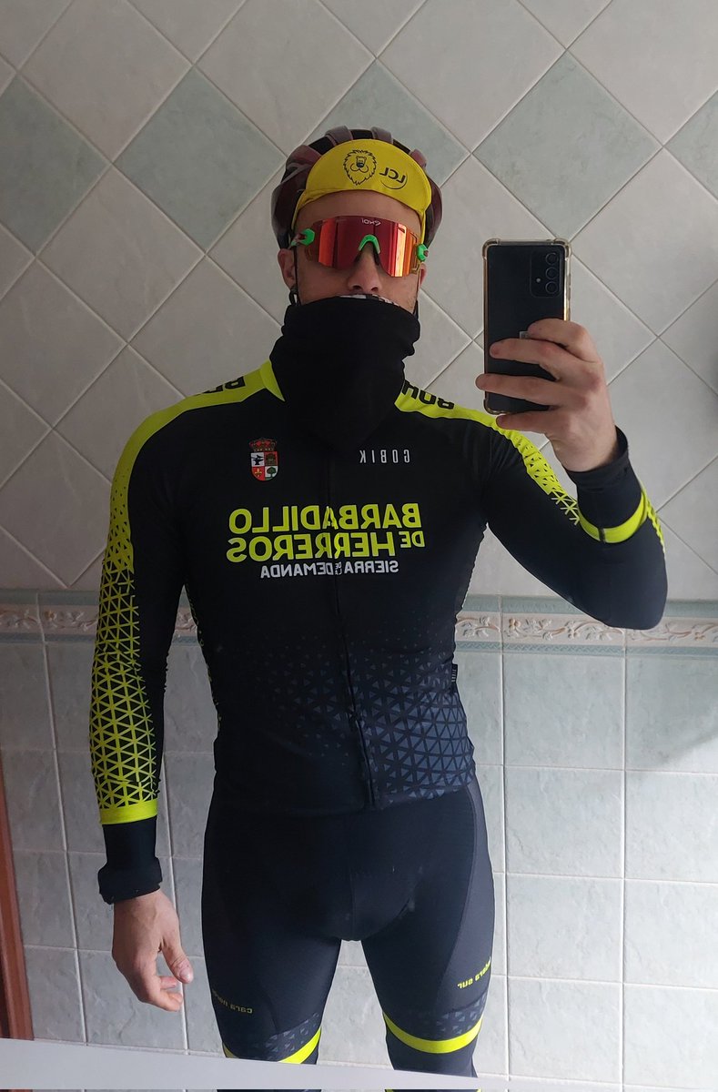 davidarnaiz1985's tweet photo. Empezamos con los #outfitt invierno-primavera 2026 https://t.co/OHudL0W0q1