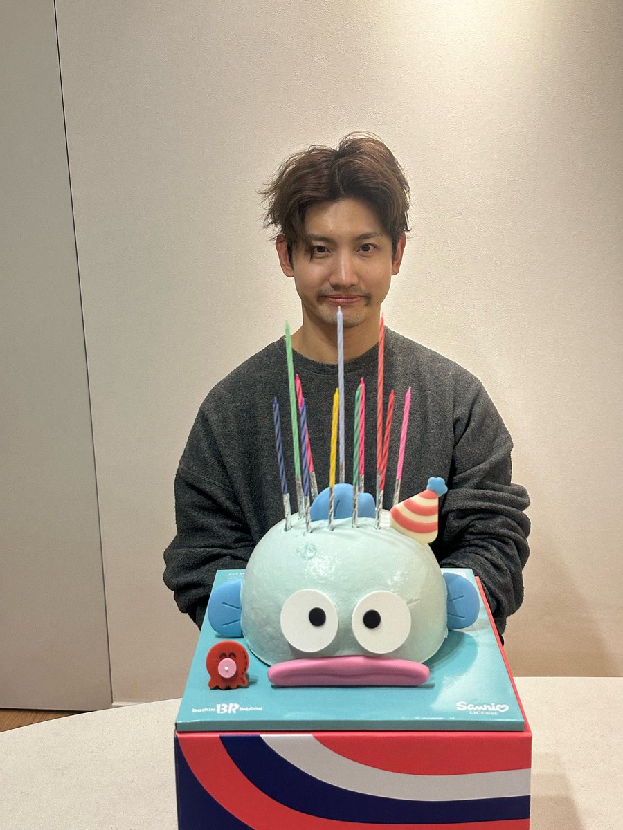 창민 오빠 생일 축하해요~!!🎂🍑