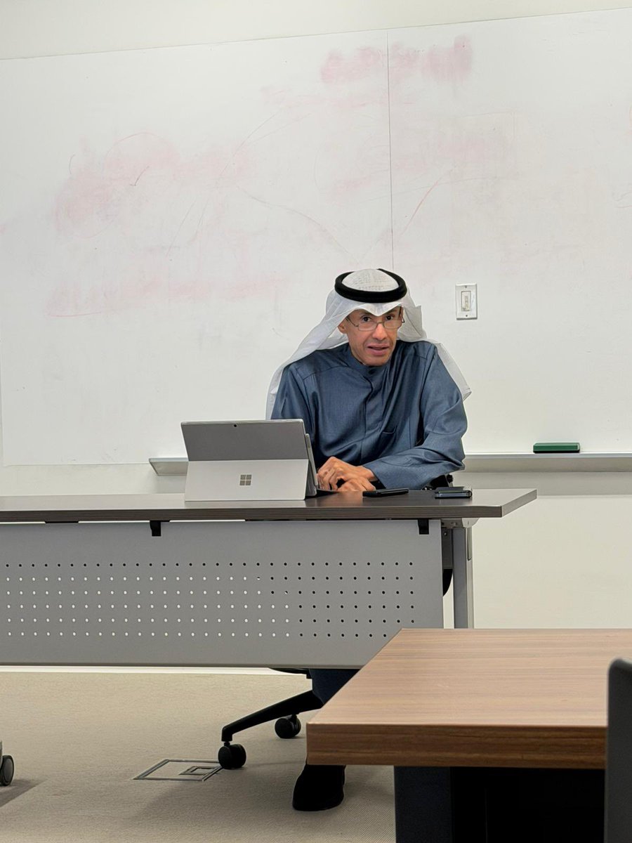 كلية الآداب - جامعة الكويت tweet media