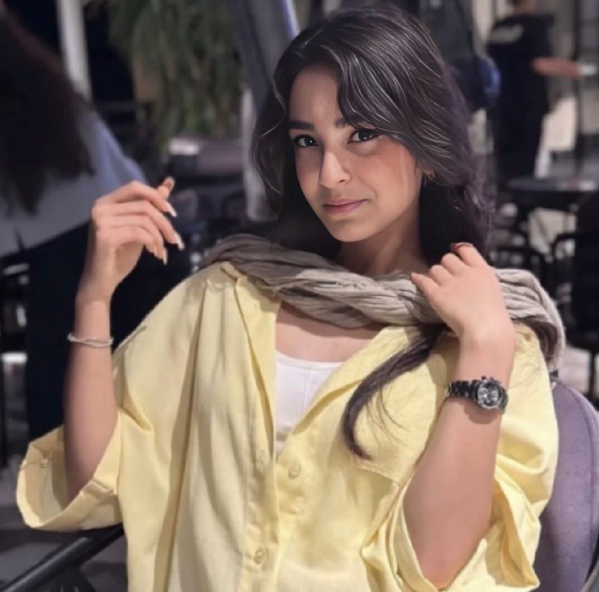 Melika Azizi is 18.

She should be studying. Dreaming. Building a life. Instead, she sits in prison, charged with a crime that can mean execution.

The regime in Iran calls it “moharebeh.”
The rest of us see an 18-year-old girl who dared to protest.

What kind of state fears an