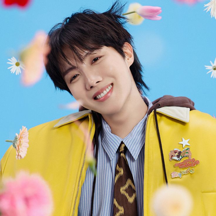 Happy Hobi day 🍰🎈 🌞