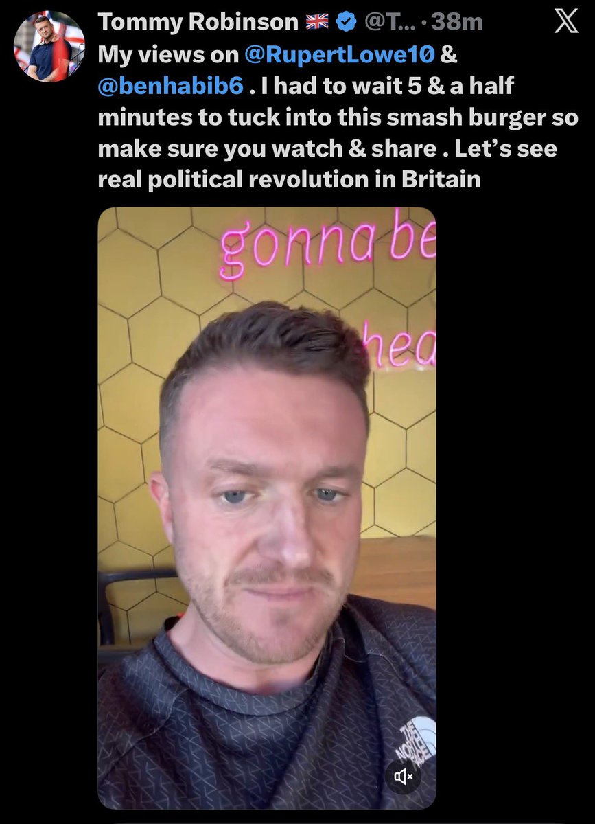 TheZombyPop's tweet photo. I’ll tell you what @TRobinsonNewEra if I was on the run from ISIS I wouldn’t be advertising that I’m in Fanneli’s Burgers in Alicante!!!
Everything’s gonna get derped!!!
👍🤘👌 https://t.co/oGuT3IbboE
