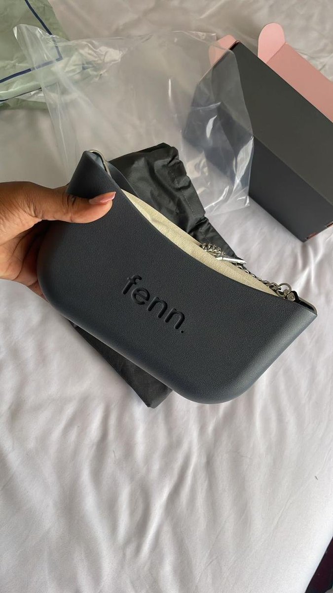 Afez_z's tweet photo. If loving this bag is wrong, I don’t want to be right.”
#fenncollection https://t.co/VgB0A7gipZ