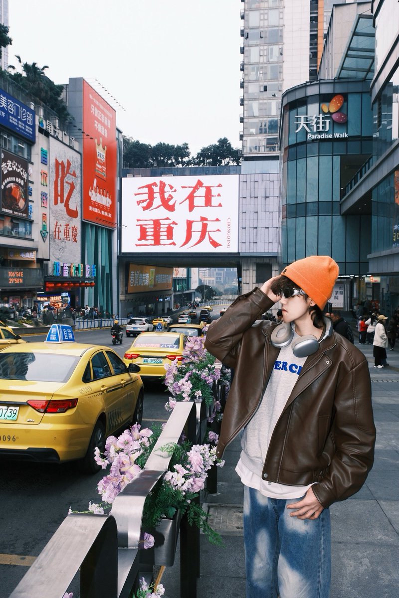 Yu01520's tweet photo. 来重庆旅游公厕鸟🕳️ https://t.co/qGCtGf2qYS
