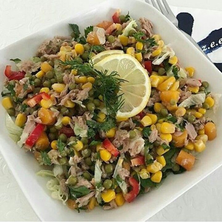 Ton balıklı salatayı sevdiğimi daha önce söylemiş miydim ? 🤭

#iyiakşamlar