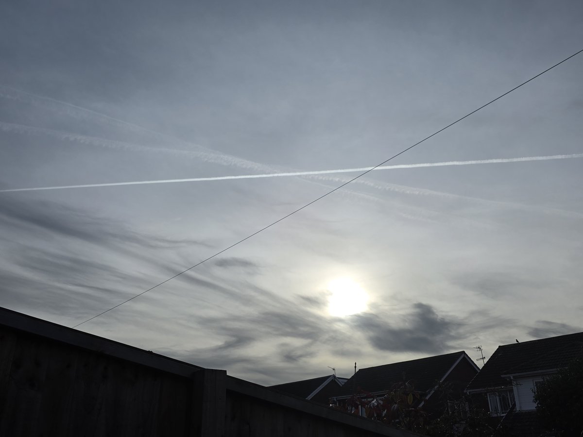 There still spraying even tho already white as fuck