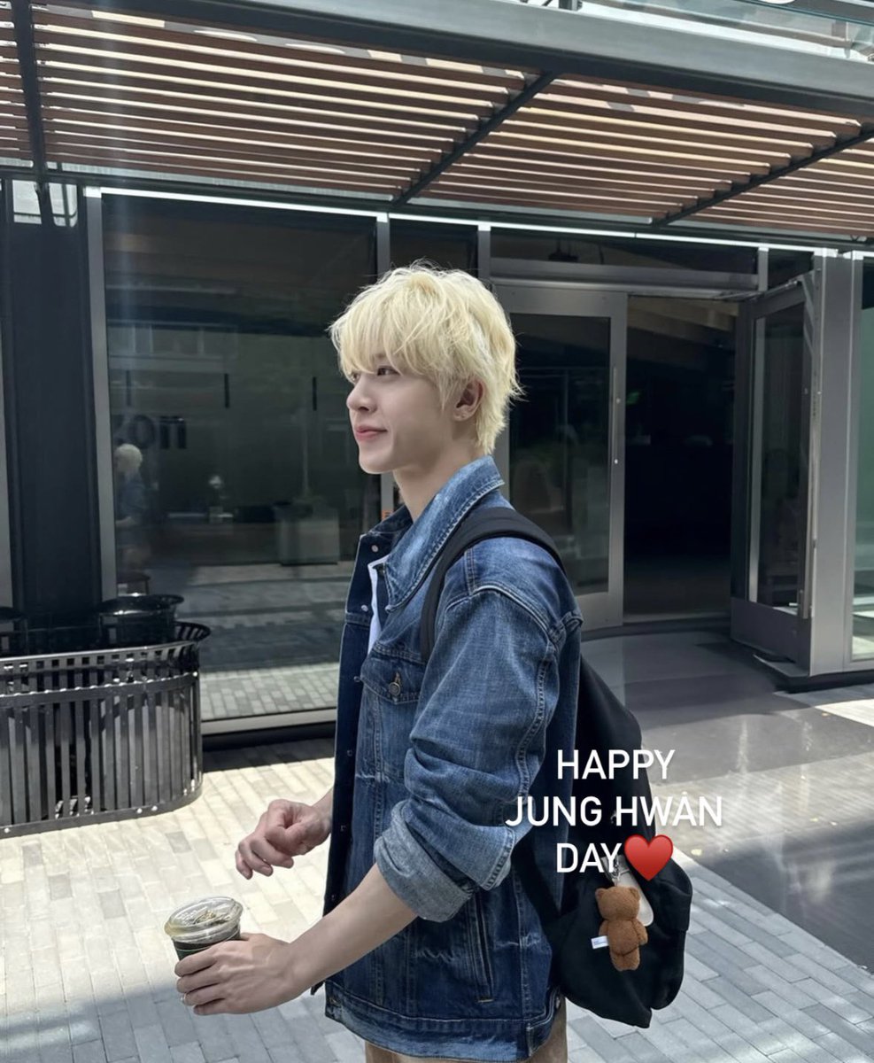 fan1cha's tweet photo. 21歳おめでとう⟡.·
ふぁにちゃん幸せになーれ！
 #TwentyHWANderfulDay
 #ジョンファンとの時間を花束に変えて
 #보석집_막내아들_21번째_생일
  #JUNGHWAN https://t.co/iXe429qrRo