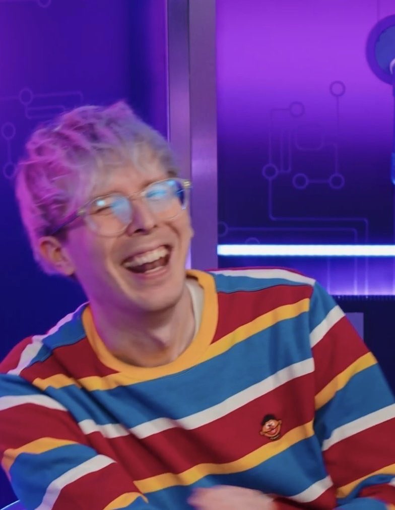 Phil when Dan calls him a ‘ray of light’ vs Phil when Dan calls him a ‘c*nt’